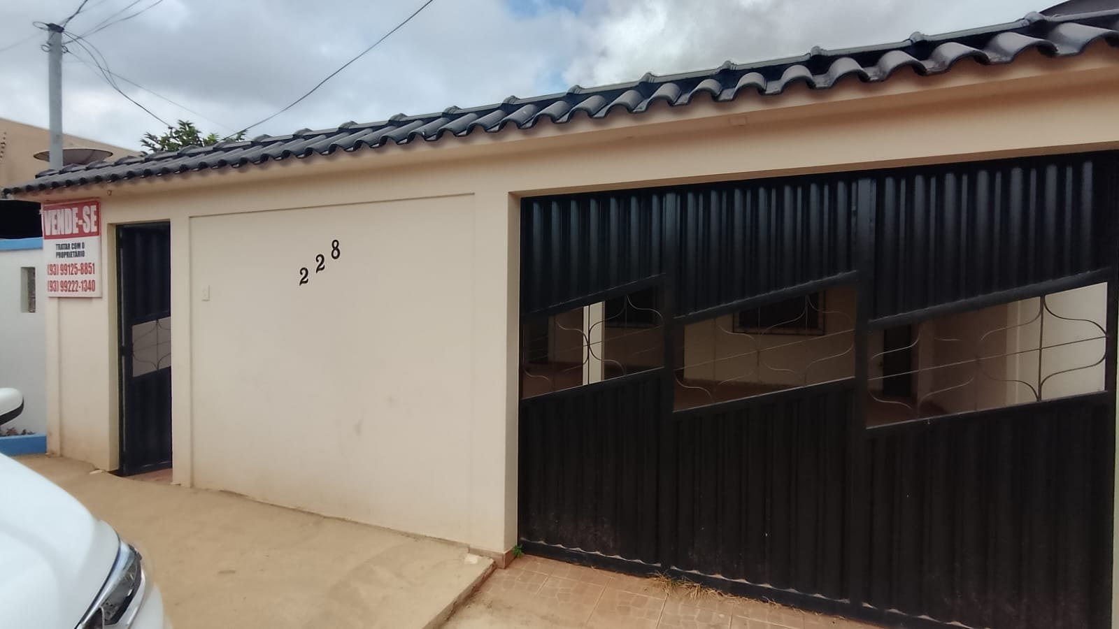 Casa com 3 quartos (1 suíte) no bairro Jardim Santarém